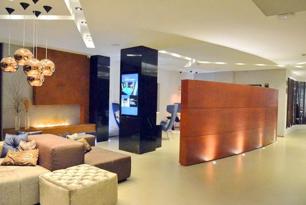 Quo Quality Hotel มานิซาเลส ภายนอก รูปภาพ The lobby of the hotel
