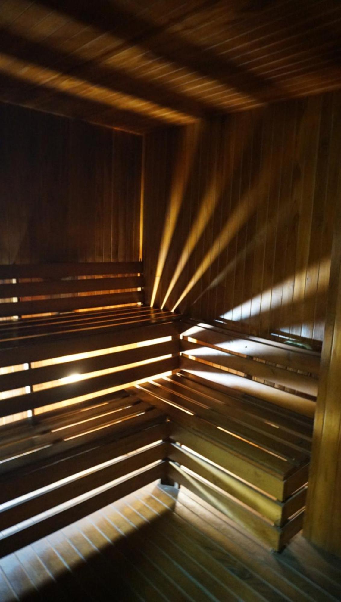 Quo Quality Hotel มานิซาเลส ภายนอก รูปภาพ The interior of a Finnish sauna