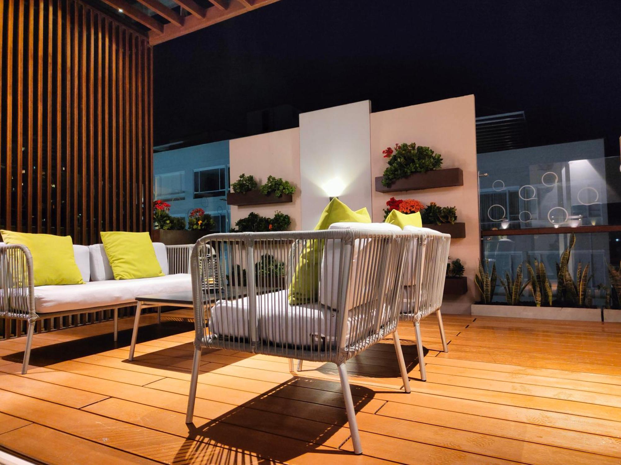 Quo Quality Hotel มานิซาเลส ภายนอก รูปภาพ A rooftop garden